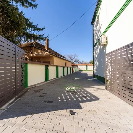 Ξενοδοχείο Garni Mala Moskva *