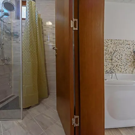 Garni Mala Moskva Szálloda